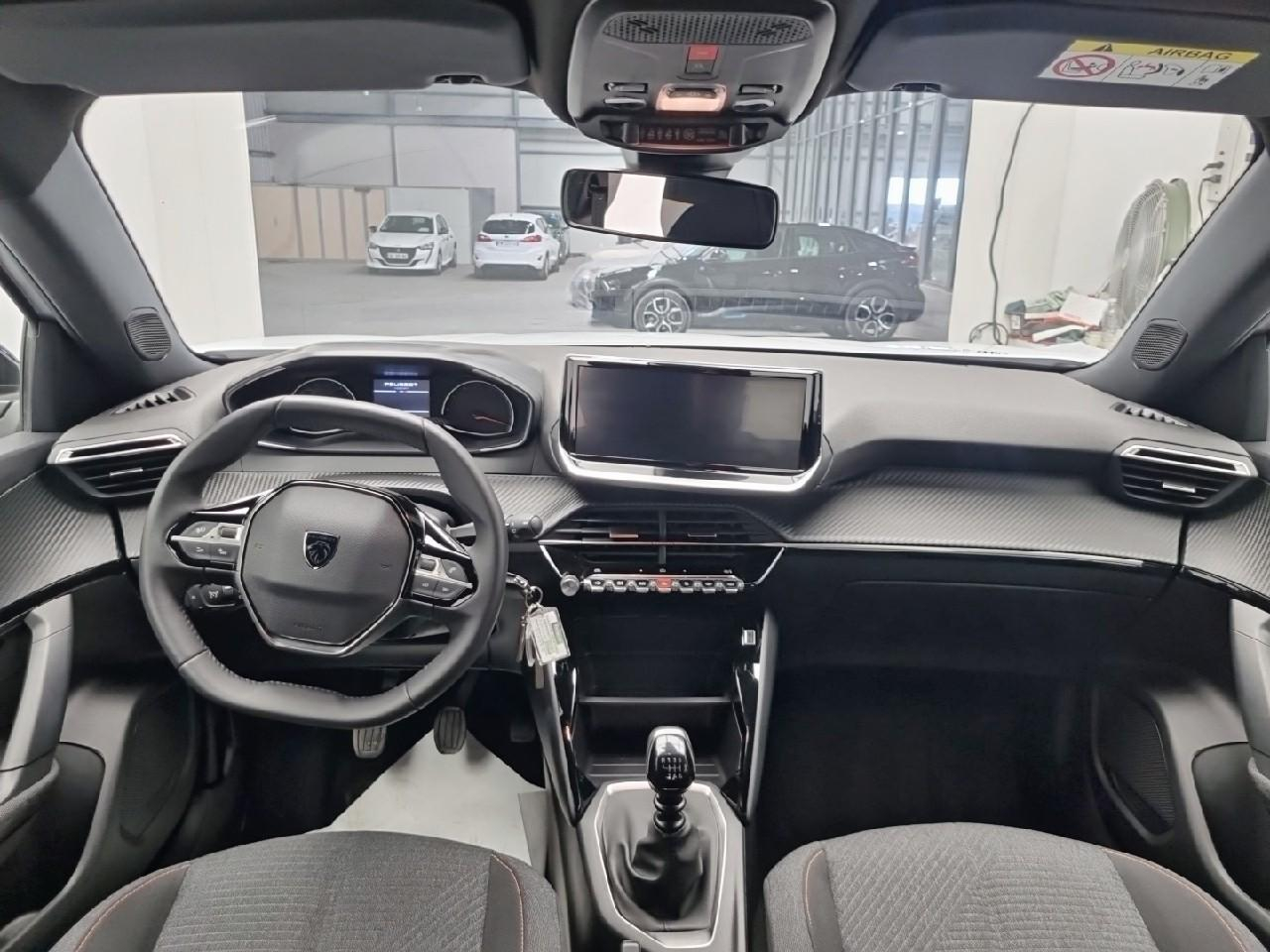 Peugeot 2008 100 s&s bvm6 style — photo 12