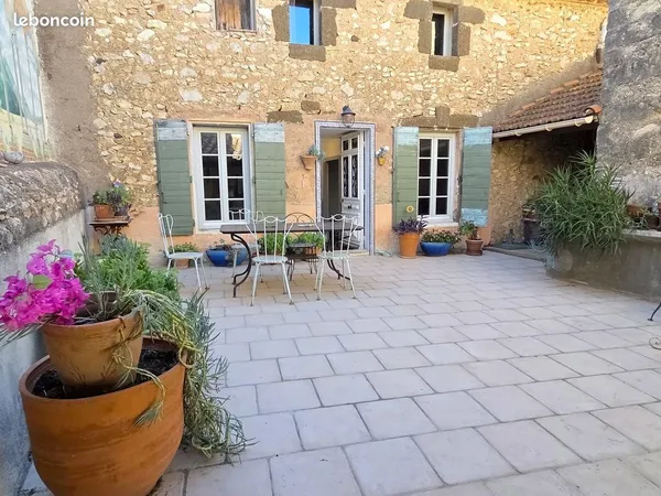 Maison 7 pièces 150 m²