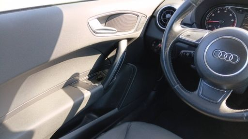 Audi A1 1.2 TFSI 86 - Ambition – 2013 – 100077 km – Essence – Boîte Manuelle — photo 5