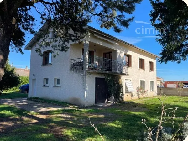 ANNEYRON  Villa spacieuse 6 CHAMBRES