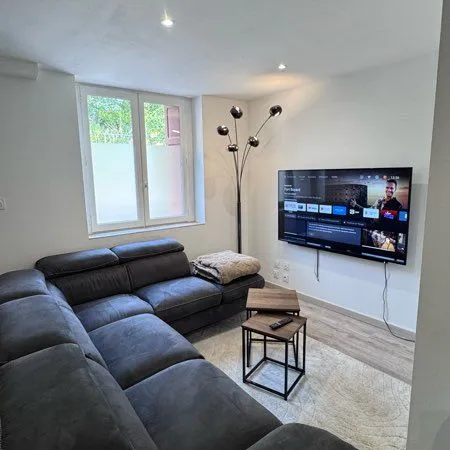 T3 MEUBLÉ 61 m² - SAINT-JEAN-BONNEFONDS