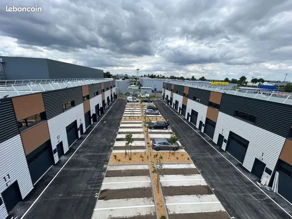 Entrepôt 127 m² GRADIGNAN