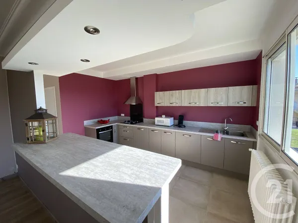 Maison 8 pièces 226 m²