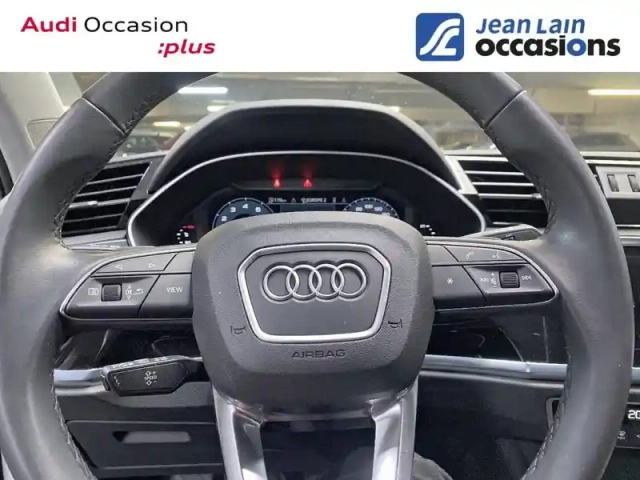 Audi Q3 35 tfsi 150 ch s tronic 7 — photo 12