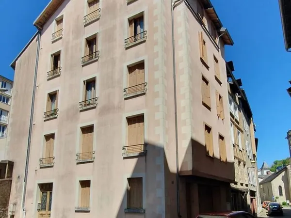 ? Immeuble de rapport sécurisé à Tulle