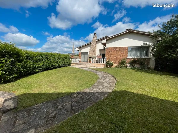 Maison 7 pièces 220 m²