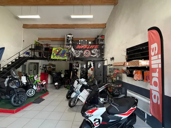 Fonds de commerce 140 m²