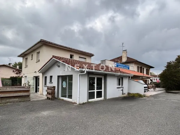 Local commercial 105 m²