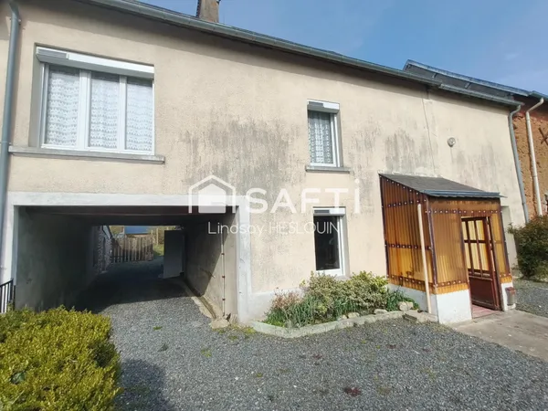 Maison de bourg - MONTREUIL SUR LOZON