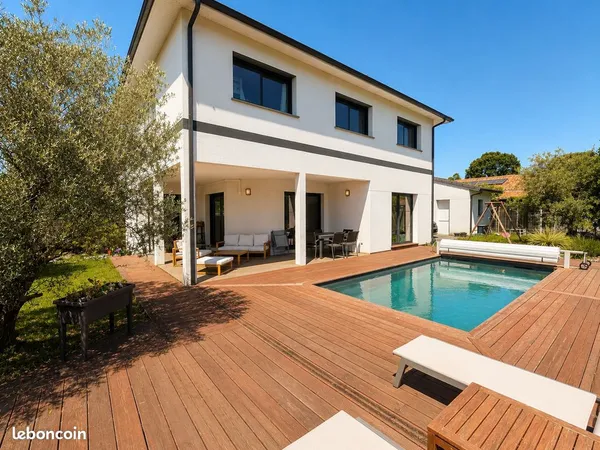 Maison contemporaine 139 m² avec piscine - Le Taillan-Médoc