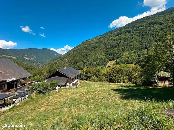 Terrain 500 m² QUEIGE