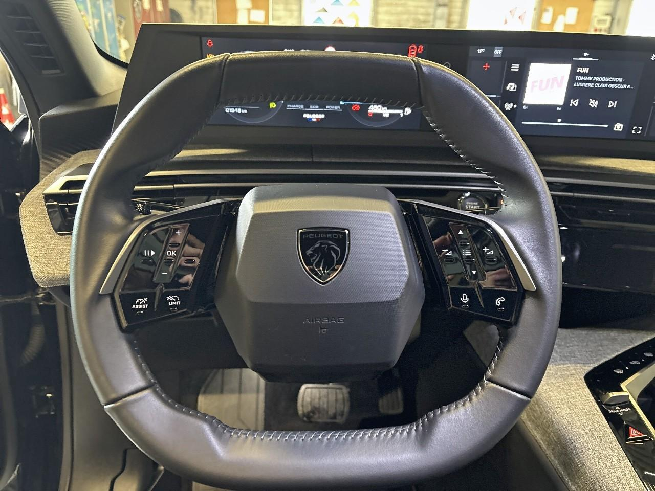 Peugeot 3008 hybrid 145 e-dcs6 allure — photo 9