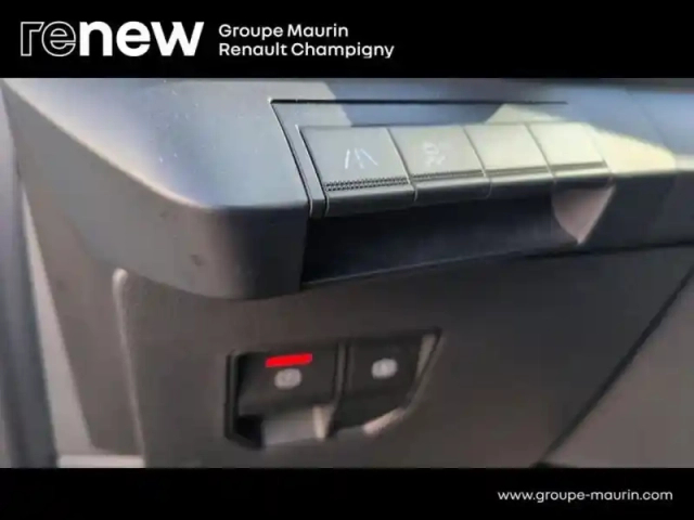 Renault Megane e-tech electric ev60 220ch techno super charge -b — photo 14