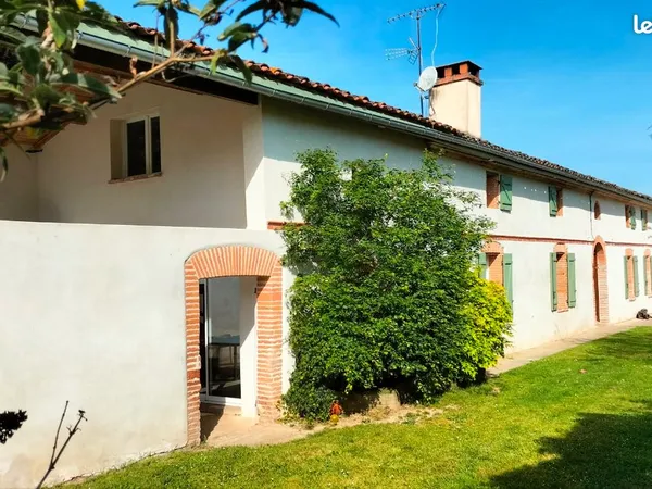 Maison familiale de caractère -Ferme toulousaine du XIX ème siècle -240m²