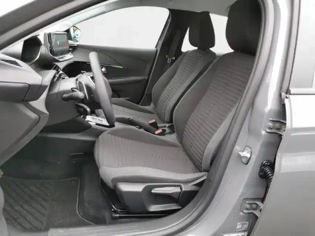 Peugeot 208 hybrid 100 e-dcs6 — photo 31