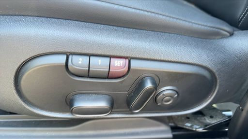 Mini Countryman 1.5 i 220 Plug in Hybrid ALL4 Steptronic6 - Northwood – 2020 – 50000 km – Hybride rechargeable – Boîte Automatique — photo 9