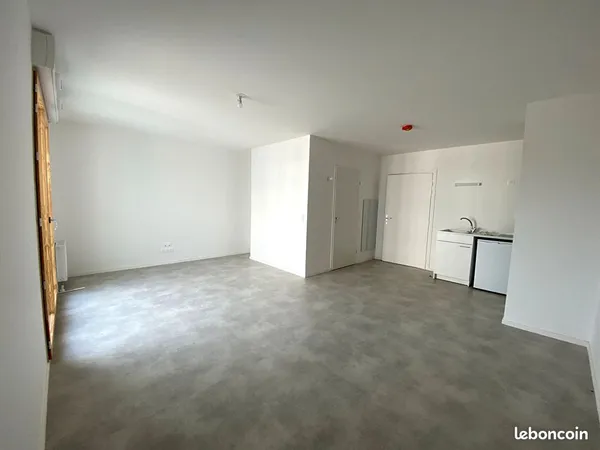 Studio 1 pièce 31 m²