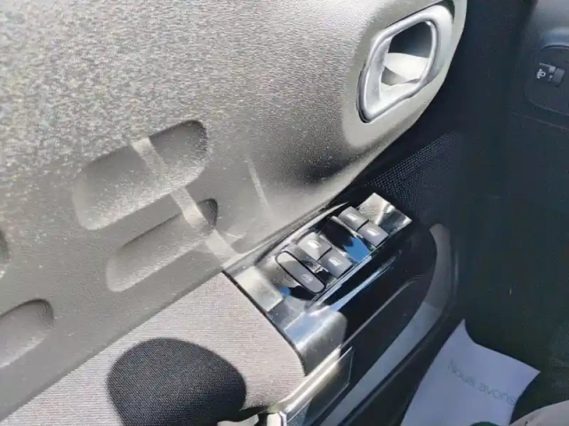 Citroën C3 puretech 83 s&amp;s bvm5 shine pack — photo 20