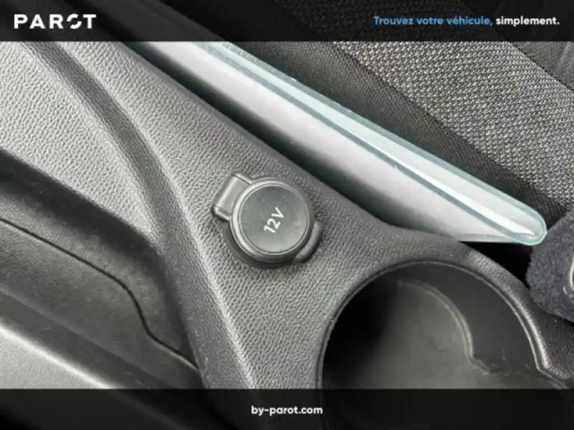 Peugeot 2008 1.2 puretech 130ch s&amp;s allure eat8 7cv — photo 14