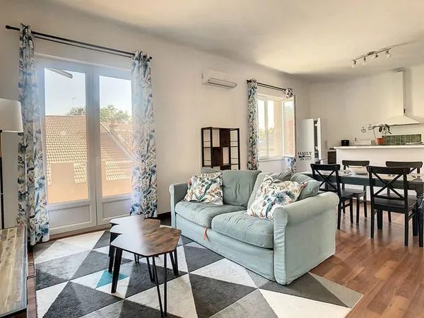 A LOUER - Appartement MEUBLE Montélimar 3 pièces avec BALCON