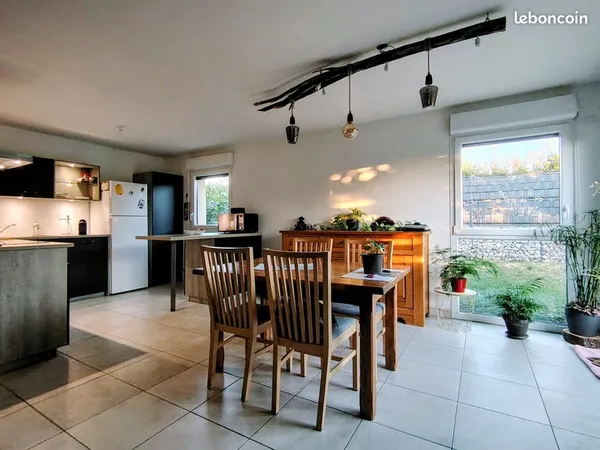 Maison jumelée de 2019 avec jardin