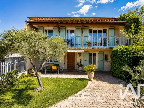 Maison 6 pièces 200 m²