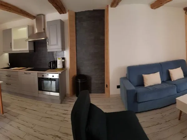 Location T1 36 M² à l'année Saint Etienne de Tinée