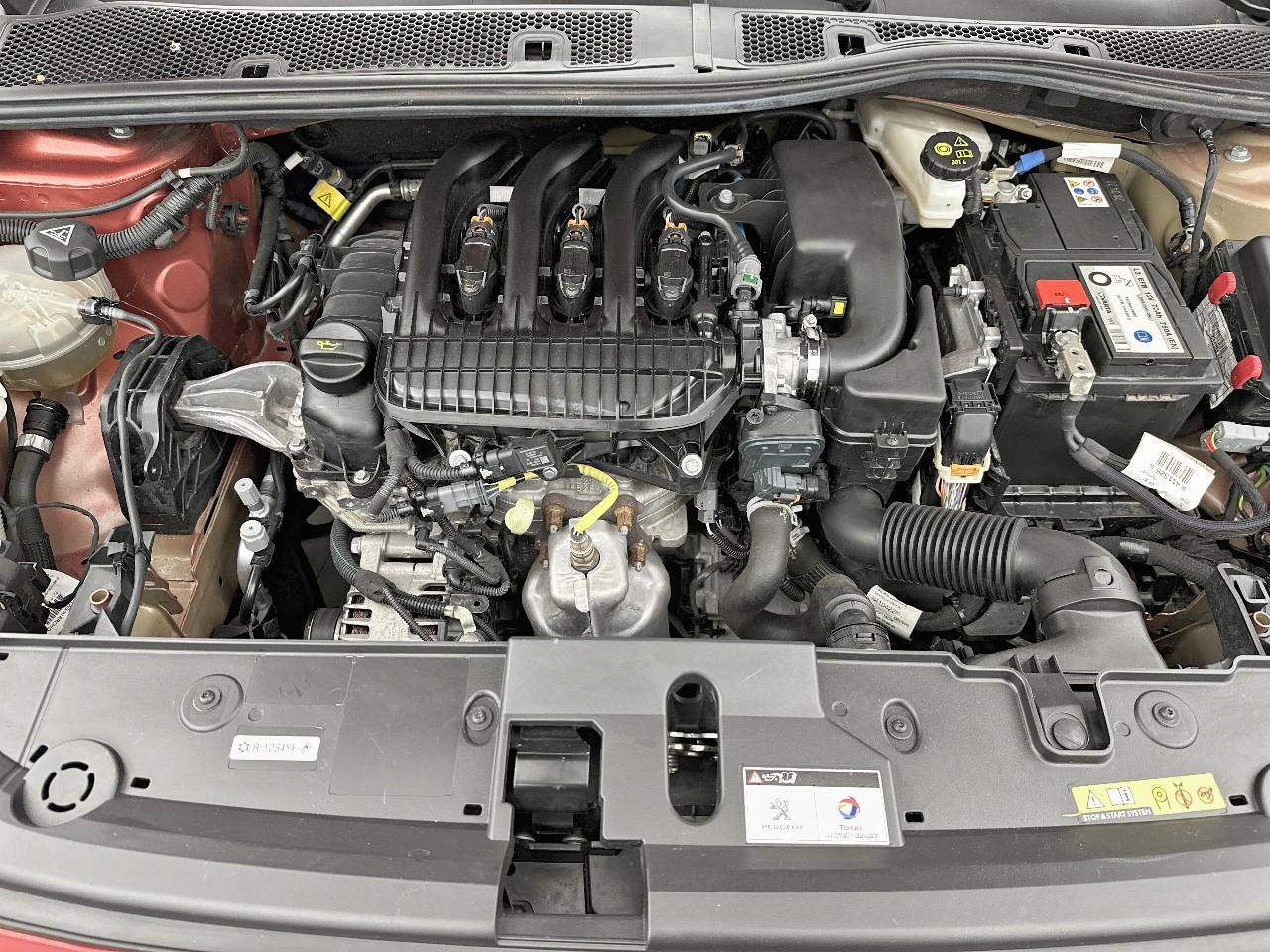 Peugeot 208 puretech 75 s&s bvm5 style — photo 13