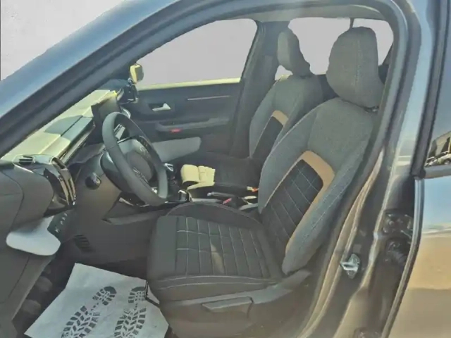 Citroën C3 Aircross turbo 100 ch man — photo 11