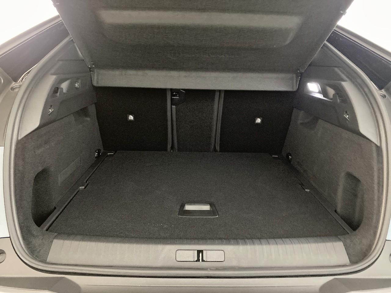 Peugeot 3008 hybrid 145 e-dcs6 gt — photo 6