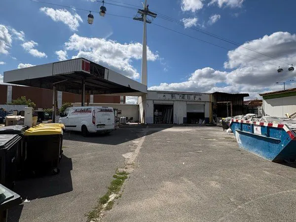 Local d'activité 1243 m² avec entrepôt et bureaux - Limeil-Brévannes (94)