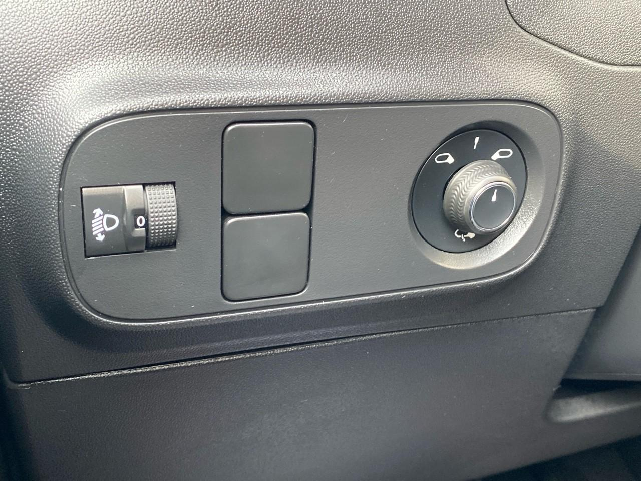 Citroën C3 1.2 puretech 83ch s&s shine — photo 17