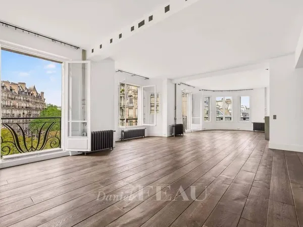 Appartement 4 pièces 191 m²