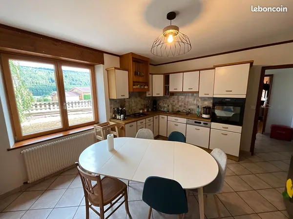 Appartement 6 pièces 103 m²