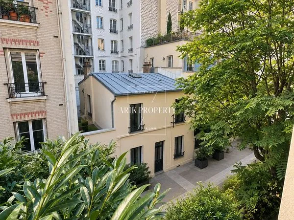 Studio 1 pièce 27 m²