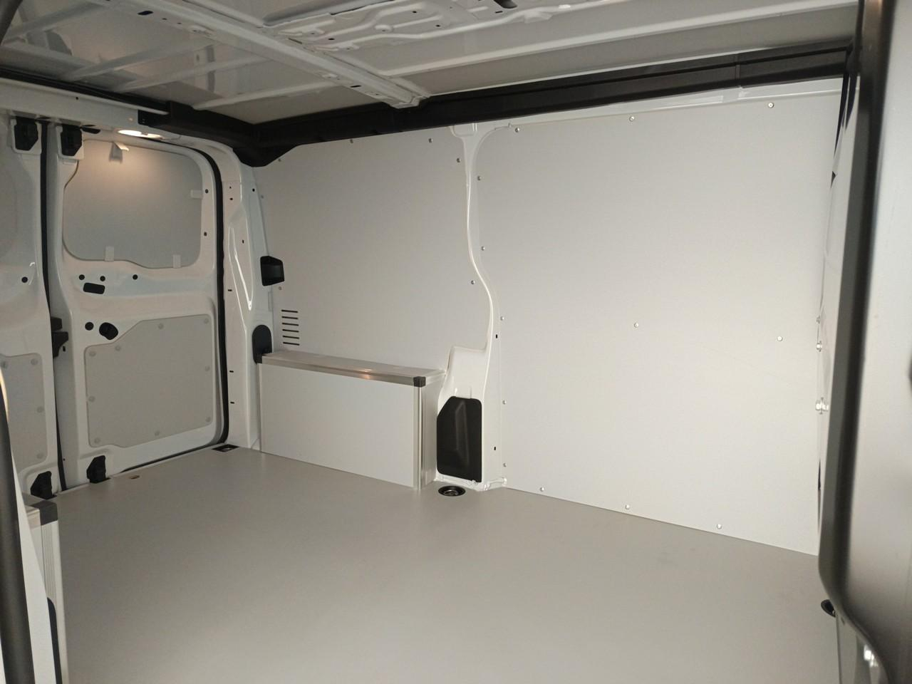 Citroën Jumpy fgn m bluehdi 120 s&s bvm6 driver — photo 10