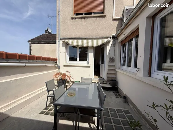 Maison 8 pièces 220 m²