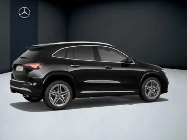 Mercedes Gla 200 d amg line — photo 19