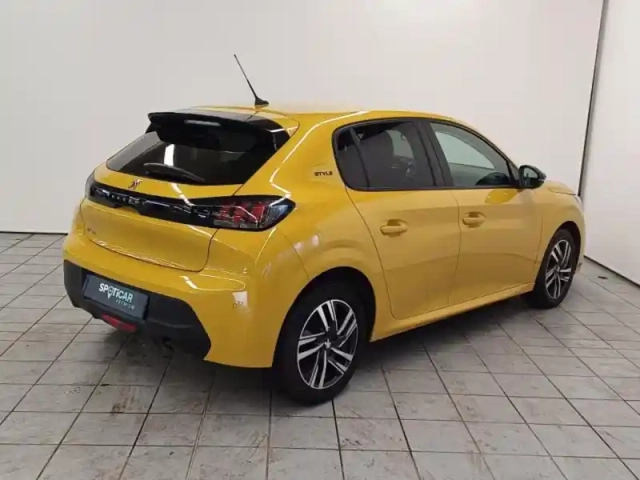 Peugeot 208 1.2 puretech 100ch s&amp;s style — photo 9