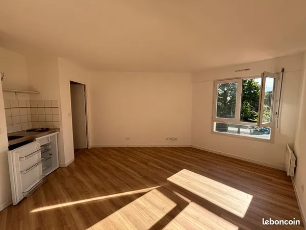 Appartement T2 avec parking extérieur - résidence sécurisée