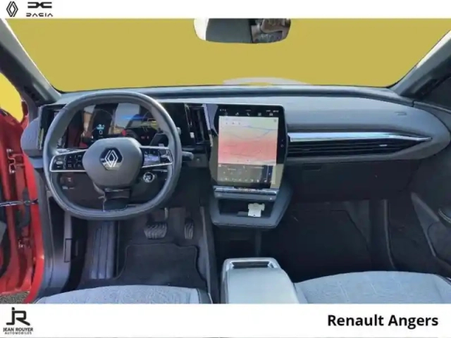 Renault Megane e-tech electric ev60 220ch techno optimum charge — photo 5
