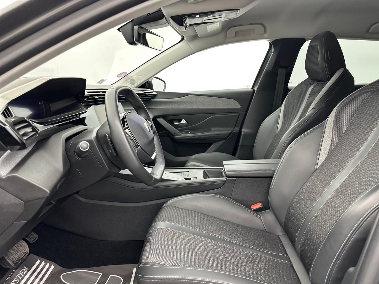 Peugeot 308 sw puretech 130ch s&s eat8 allure pack — photo 9