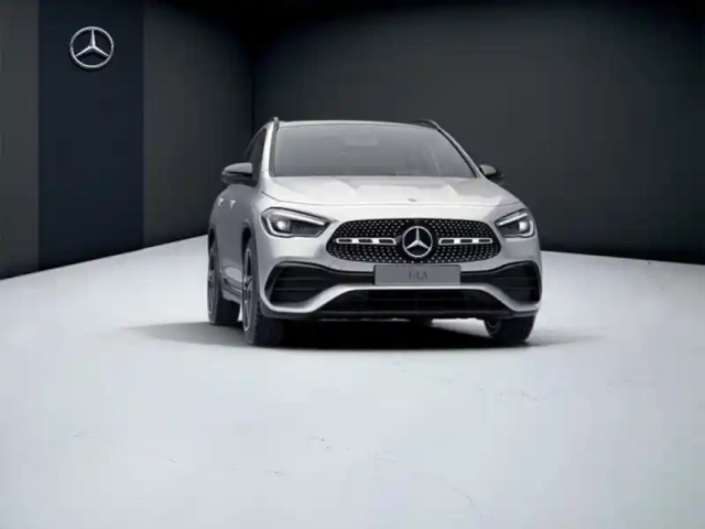 Mercedes Gla 200 d amg line — photo 12