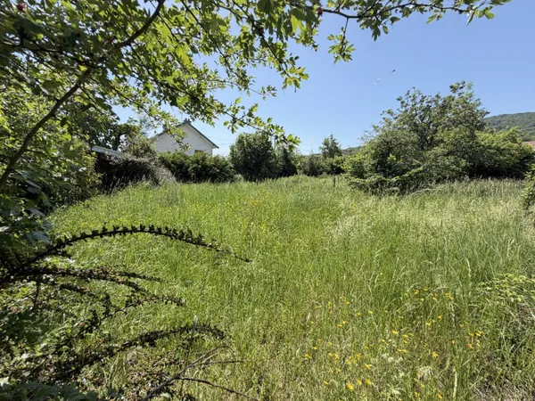 Terrain à aménager 585 m²