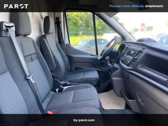 Ford Transit fourgon fg t310 l2h2 2.0 ecoblue 130ch trend — photo 12