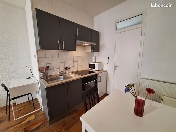 Studio traversant 24 m² meublé - proche Lardy