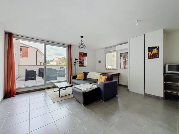 T3 lumineux avec terrasse exceptionnelle