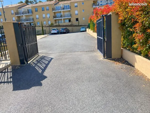 Stationnement Vente Brignoles 11m² 10500€