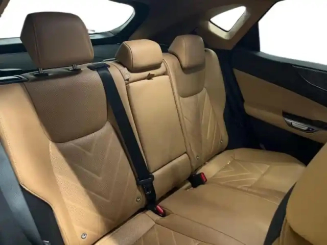 Lexus Nx 450h+ executive 4wd — photo 9
