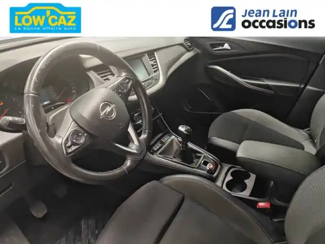 Opel Grandland X 1.2 turbo 130 ch — photo 30